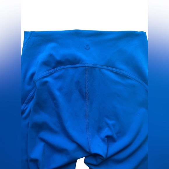 Lululemon InStill High-Rise‎ Crop 23" in Poolside - Picture 7 of 11